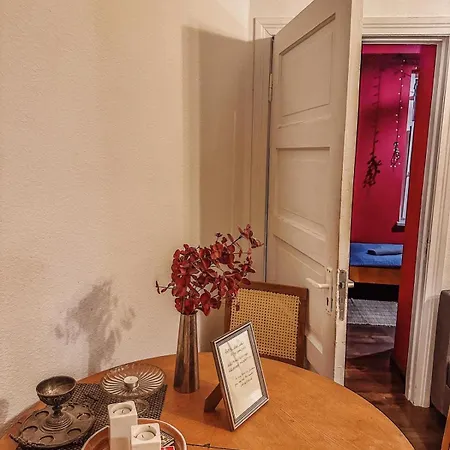 2 Old Town Apartment *